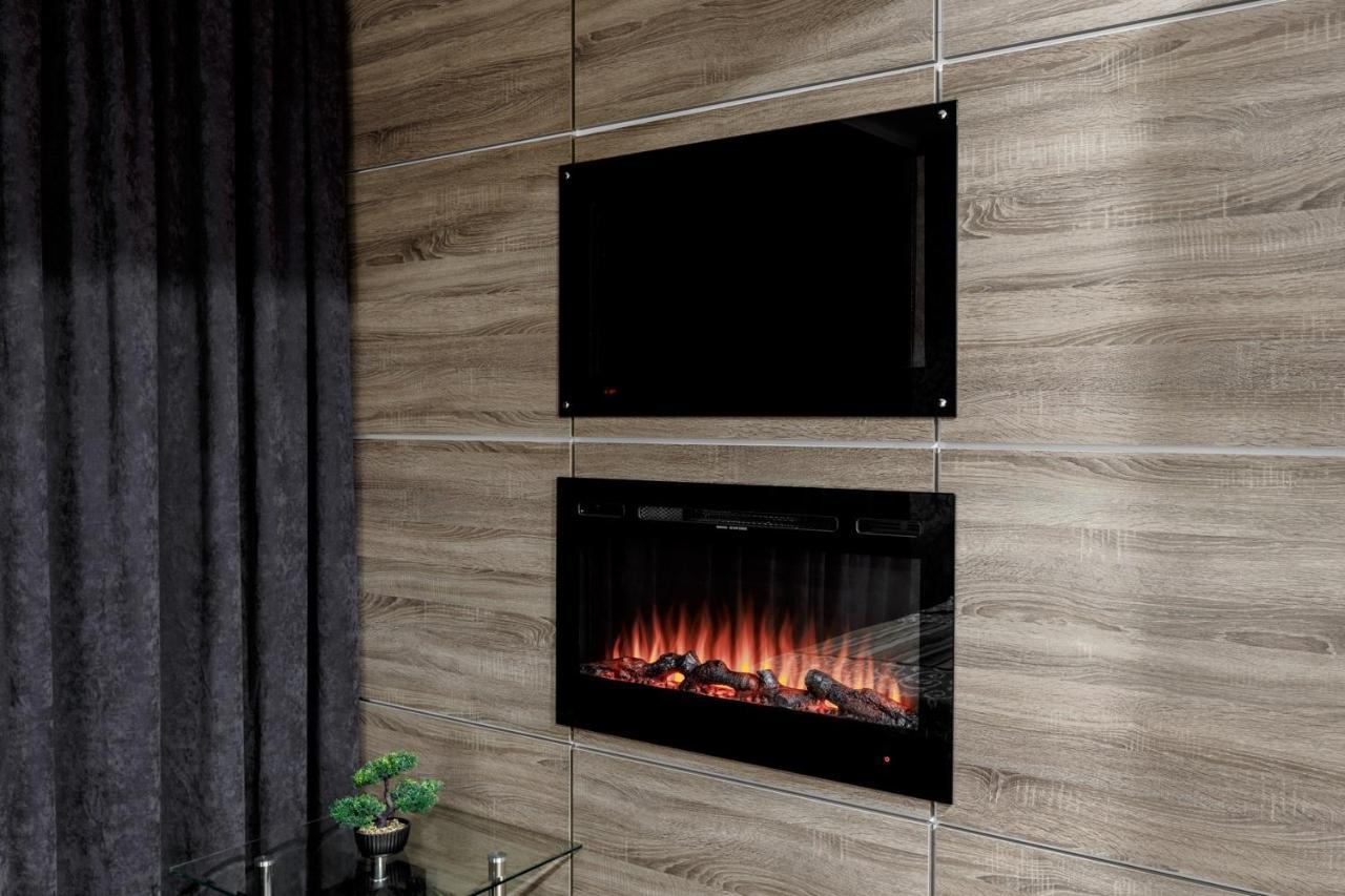 Apartment In The Center! Panoramic Windows! Fireplace! Κισινάου Εξωτερικό φωτογραφία